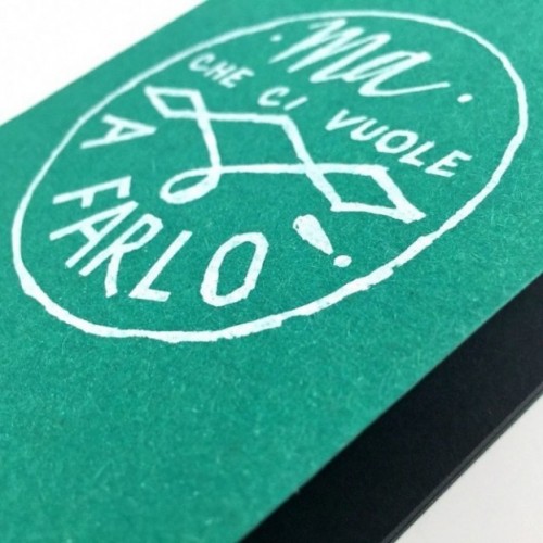 Notes tascabile "Ma che ci vuole a farlo!", copertina verde smeraldo e interno in carta colore nero
